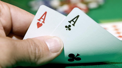 Poker, cách đánh bài Poker cực dễ cho người mới